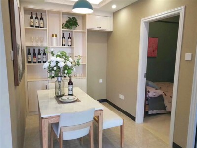 常平《东田丽苑》户型方正，T字户型，户户带大飘窗！