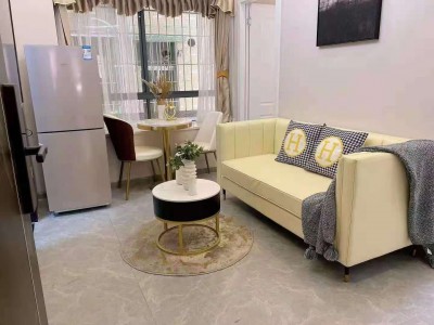 龙华中心《佳华小筑》豪华装修，户型方正，采光完美，户户大飘窗76.8万起