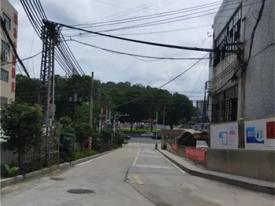 大岭山「地铁1号花园」均价3580带停车场，地铁口500米