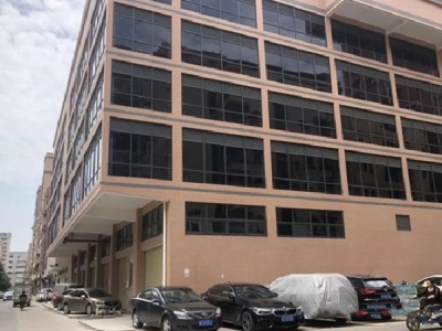 东莞湖景豪苑在哪里？能买吗？(湖景豪苑)单价4860元起，自带停车场