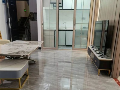 龙华《羊台学府》地铁口630米，旧改片区，户户精装修，毗邻阳台山森林公园，三房98万/套起