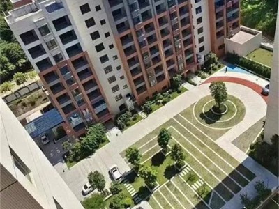 龙华观澜6栋花园小区《龙观御景台》双层地下停车场，总价218万起，银行分期8年