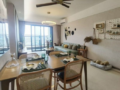 东莞滨海云锦在哪里？能买吗？与沙井一桥之隔(滨海云锦)单价4280元/㎡起，可分期5年