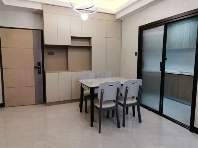 东莞馨雅居在哪里？能买吗？观澜北一墙之隔(馨雅居)首付9.9万起，带豪华精装