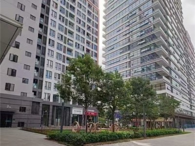 东莞金凤豪庭在哪里？能买吗？凤岗一线山景(金凤豪庭)稀缺户型，均价5200元/平起