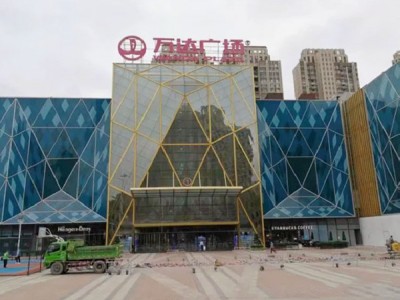 东莞临深壹号在哪里？能买吗？深圳一桥之隔(临深壹号)特价4680元/㎡，可分期5年