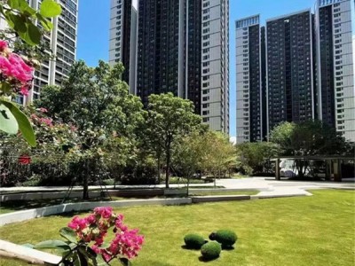 沙井红本房降1.4万一平【会展湾名座】近地铁口，12栋花园 带精装交房，可分期十年