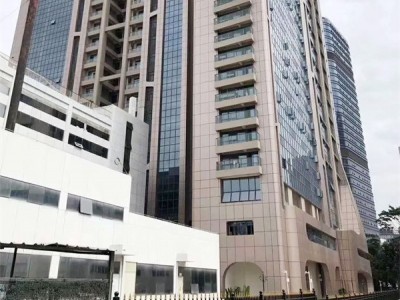 南山科技园【前海国际】3栋花园，特价精装一房62.8万，带停车场，可分期五年