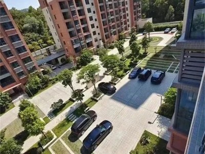 龙华观澜6栋花园小区《龙观御景台》双地铁口，均价26800/平 可落户，分期8年