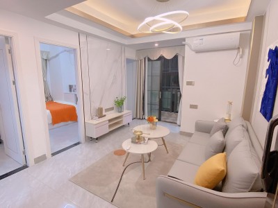 龙华港铁鑫苑产权性质？2023龙华港铁鑫苑）规划简介（港铁鑫苑）精装两房首付24万起，可落户，分期五年